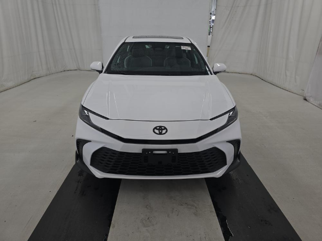 2025 Toyota Camry SE AWD