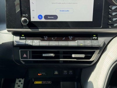 2025 Toyota Camry SE AWD
