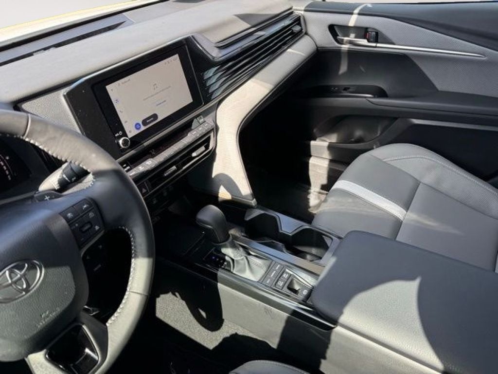 2025 Toyota Camry SE AWD