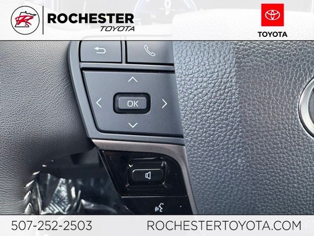 2025 Toyota Camry SE AWD