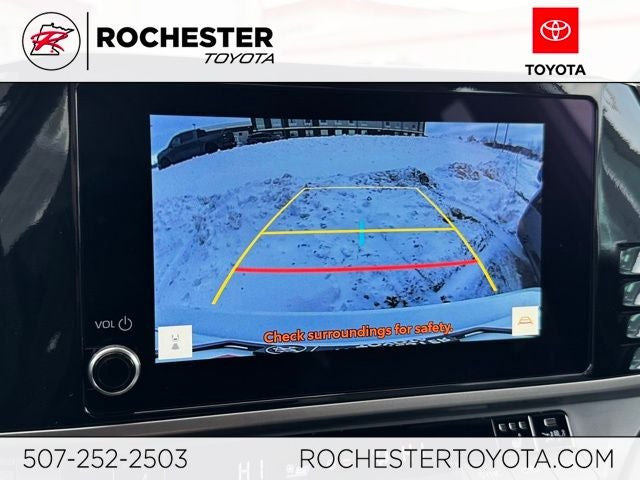 2025 Toyota Camry SE AWD