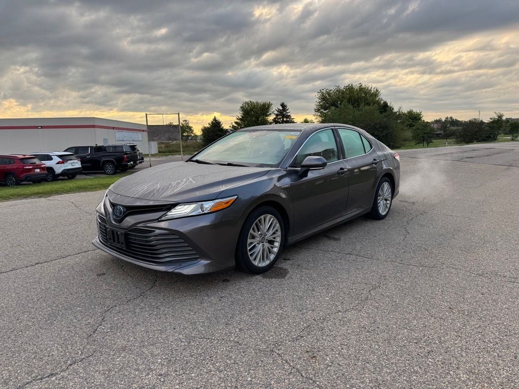 2020 Toyota Camry Hybrid XLE FWD