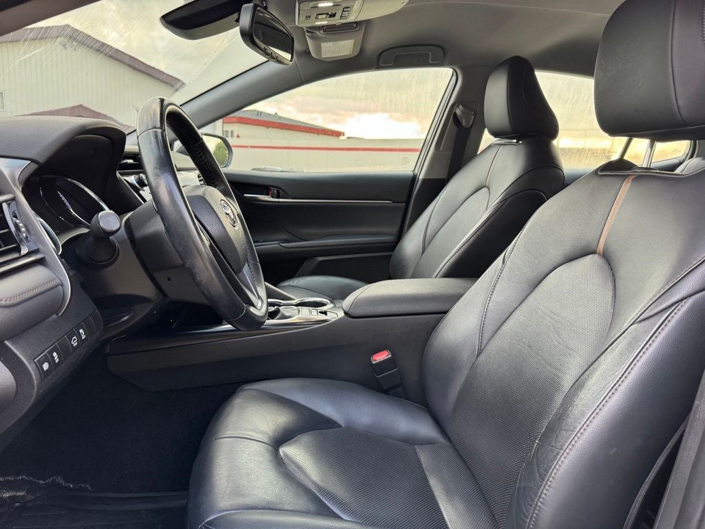 2020 Toyota Camry Hybrid XLE FWD