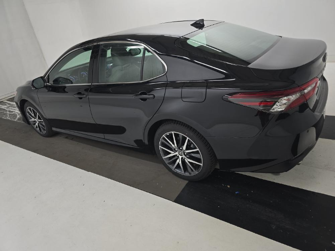 2024 Toyota Camry Hybrid XLE FWD