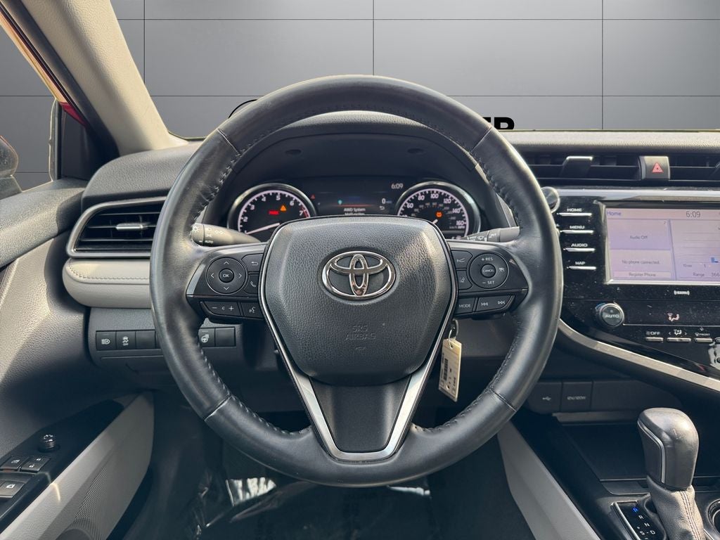 2020 Toyota Camry SE AWD
