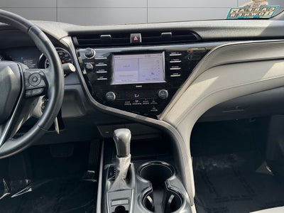 2020 Toyota Camry SE AWD