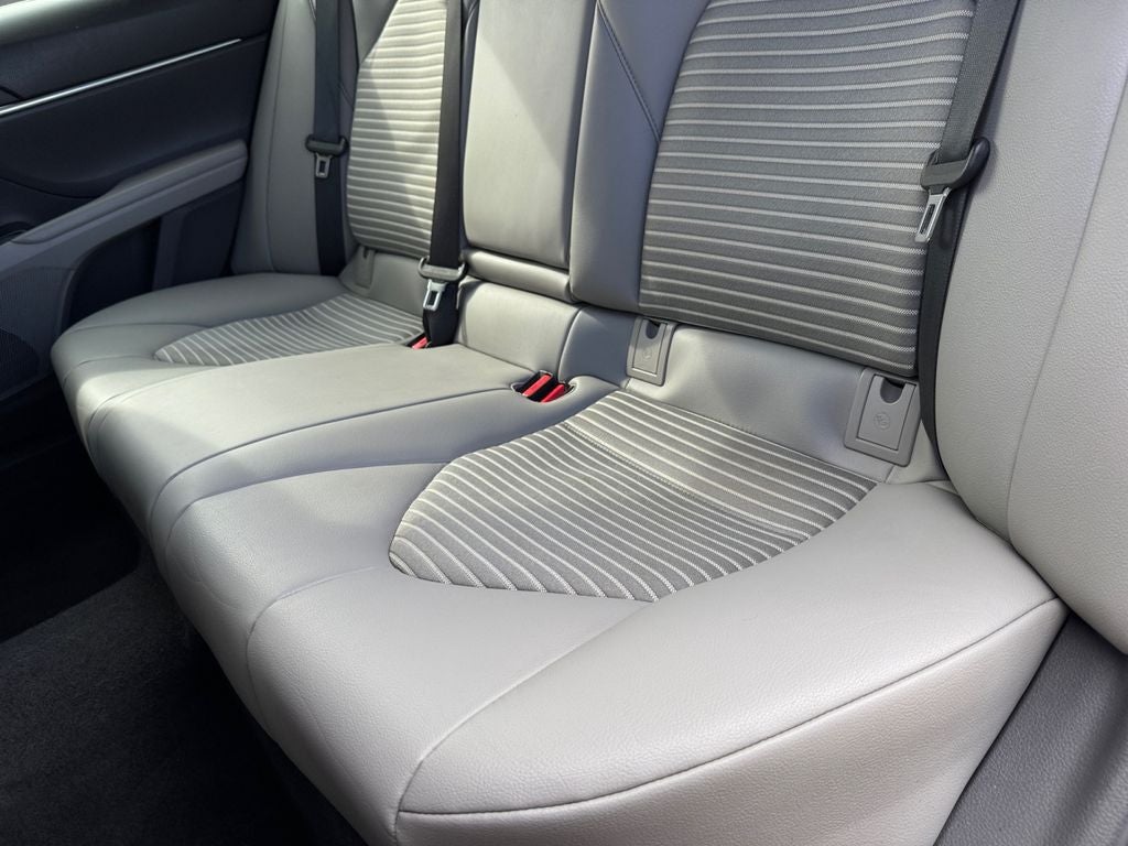 2020 Toyota Camry SE AWD