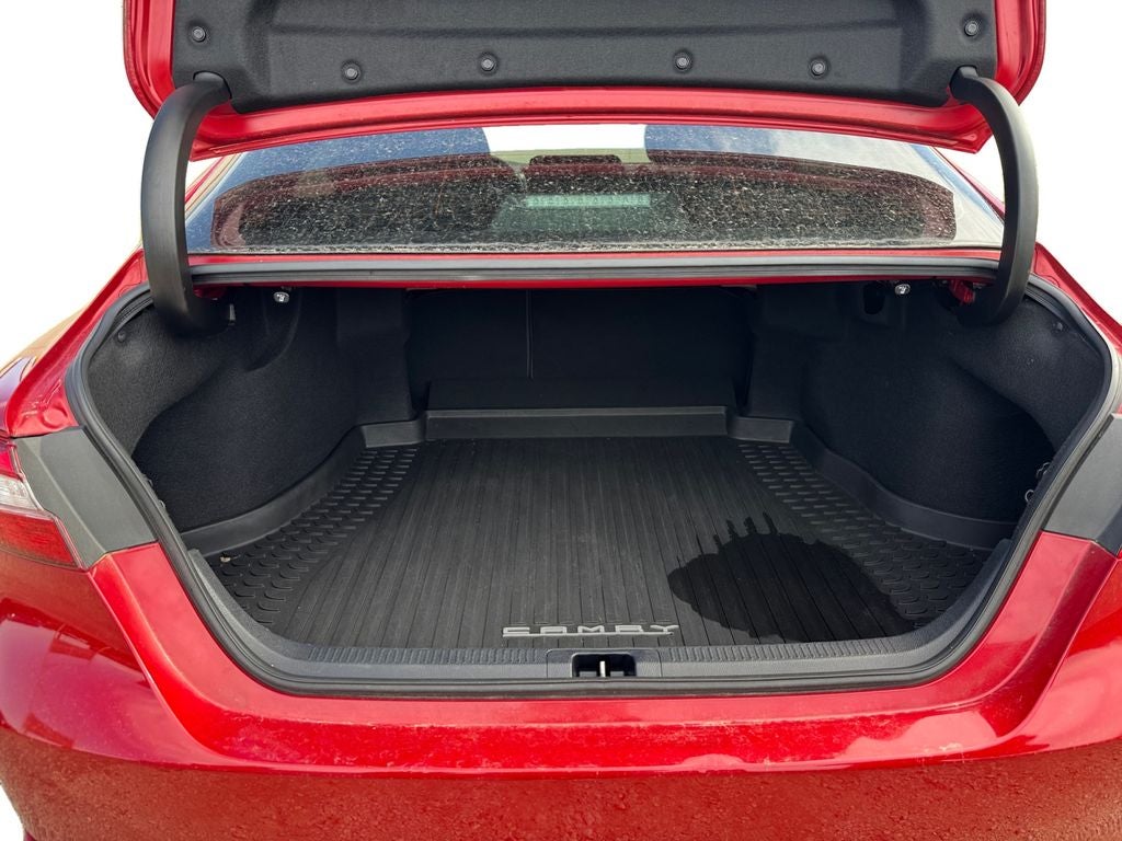 2020 Toyota Camry SE AWD