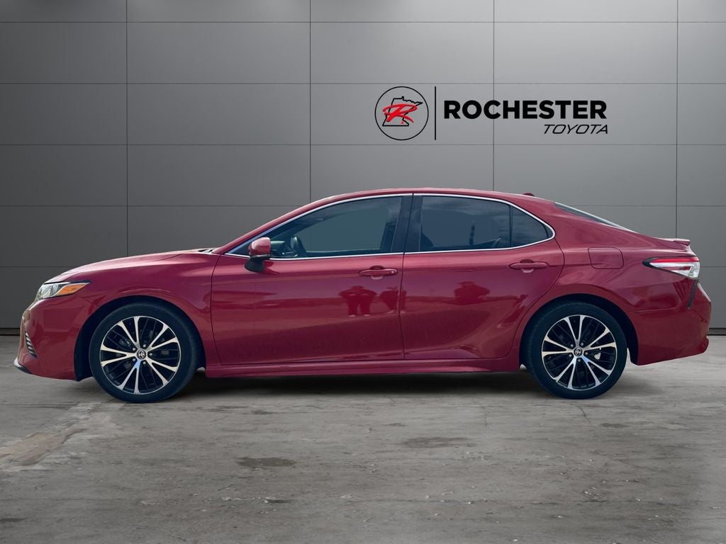 2020 Toyota Camry SE AWD