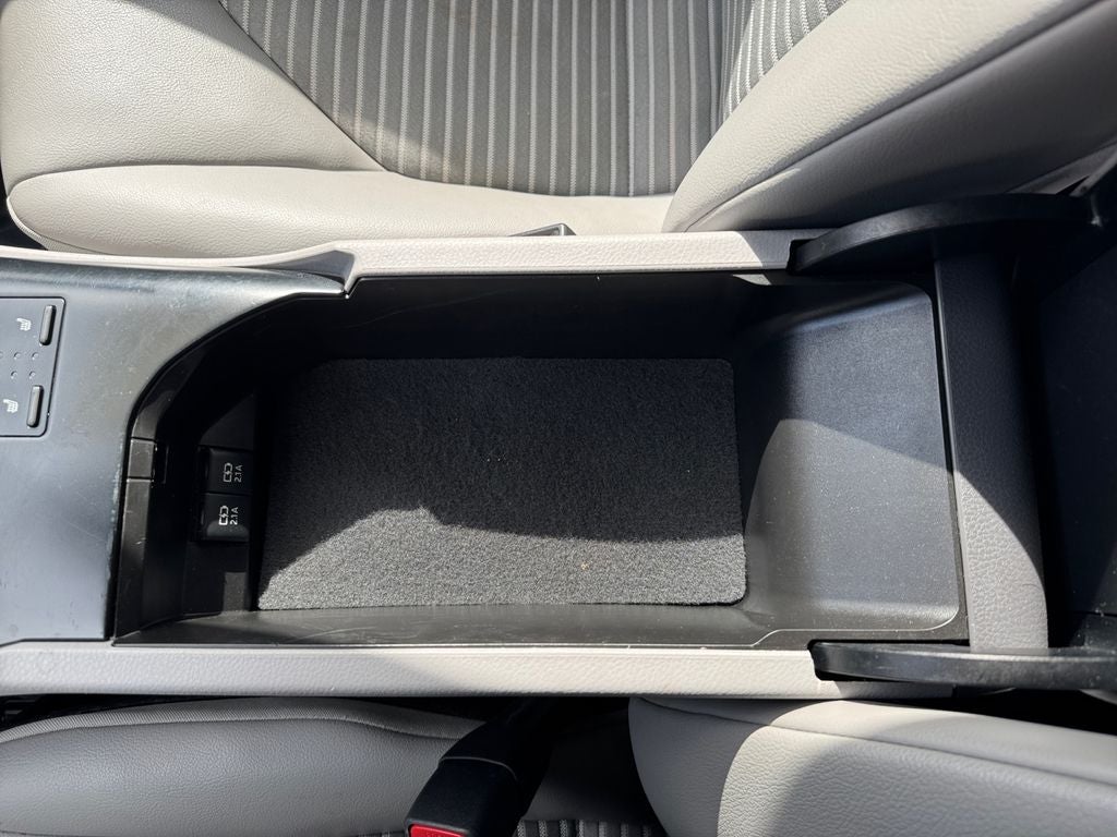 2020 Toyota Camry SE AWD