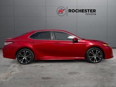 2020 Toyota Camry SE AWD