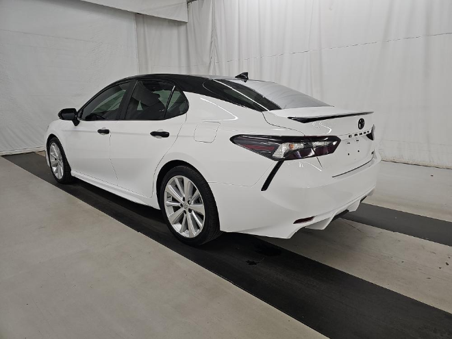 2021 Toyota Camry SE AWD