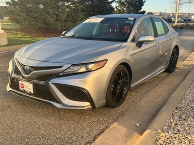 2022 Toyota Camry Hybrid XSE FWD