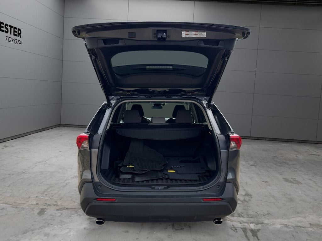 2021 Toyota RAV4 Hybrid XLE AWD