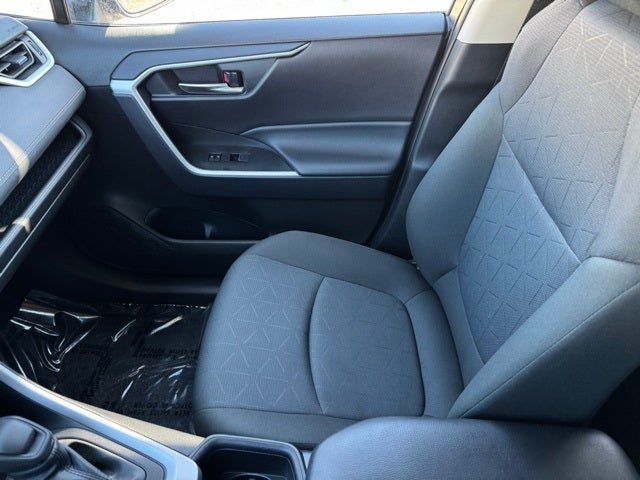 2025 Toyota RAV4 Hybrid XLE AWD