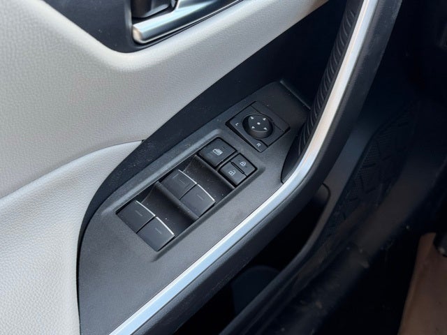 2025 Toyota RAV4 Hybrid XLE AWD