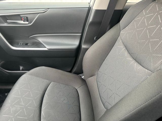 2025 Toyota RAV4 Hybrid XLE AWD