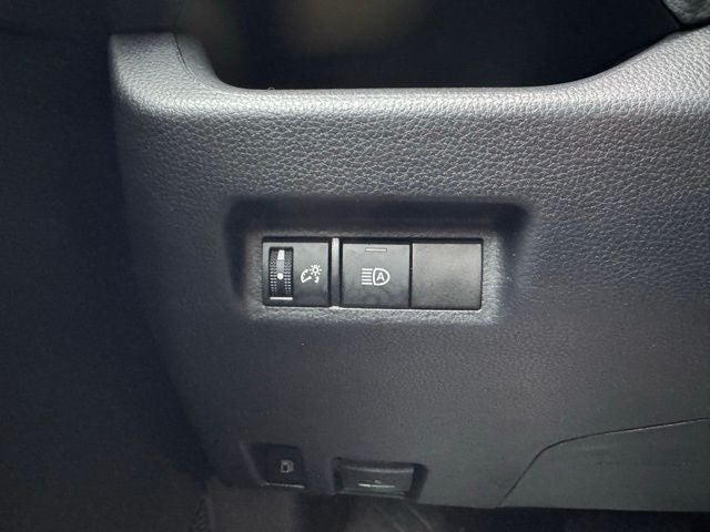 2025 Toyota RAV4 Hybrid XLE AWD