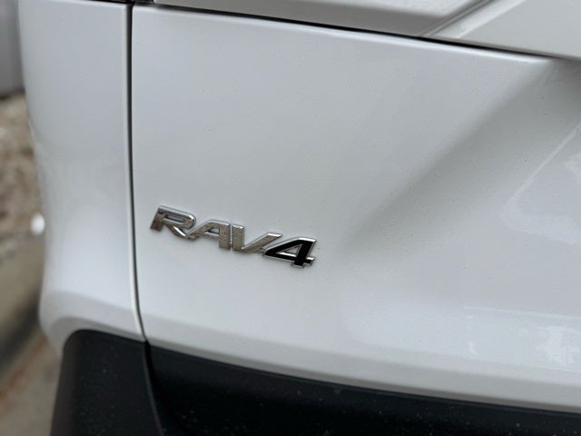 2025 Toyota RAV4 Hybrid XLE AWD