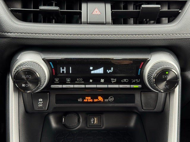 2025 Toyota RAV4 Hybrid XLE AWD