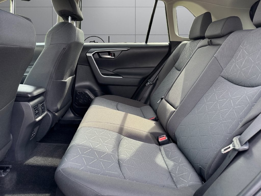 2025 Toyota RAV4 Hybrid XLE AWD