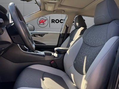 2025 Toyota RAV4 Hybrid XLE AWD