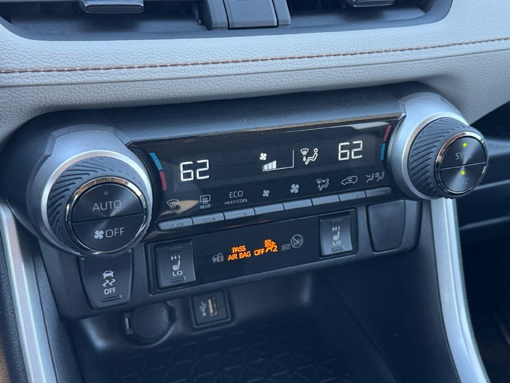 2025 Toyota RAV4 Hybrid XLE AWD