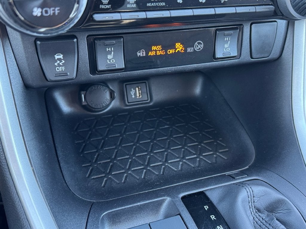 2025 Toyota RAV4 Hybrid XLE AWD