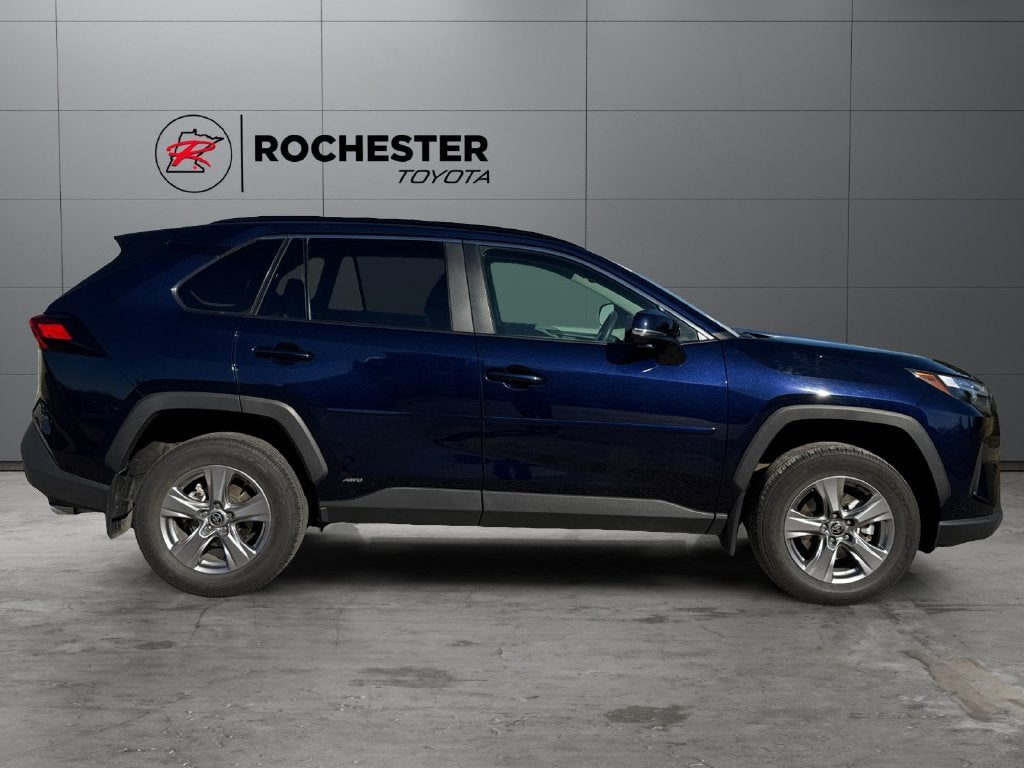 2025 Toyota RAV4 Hybrid XLE AWD