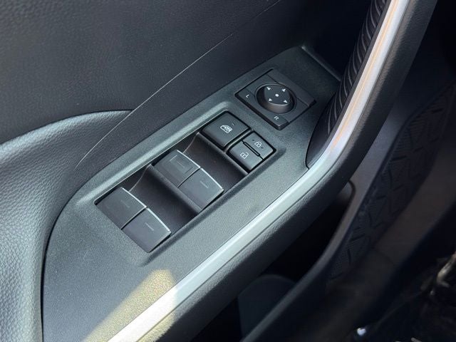 2025 Toyota RAV4 Hybrid XLE AWD