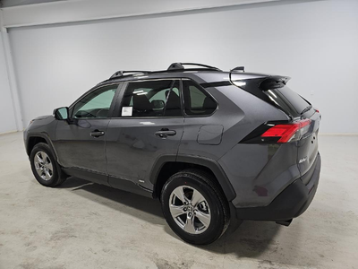 2025 Toyota RAV4 Hybrid XLE AWD