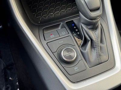 2025 Toyota RAV4 Hybrid XLE AWD