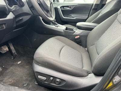 2025 Toyota RAV4 Hybrid XLE AWD