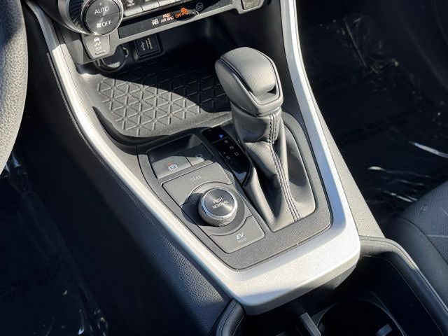 2025 Toyota RAV4 Hybrid XLE AWD