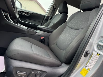 2025 Toyota RAV4 Hybrid XLE AWD