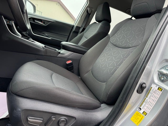 2025 Toyota RAV4 Hybrid XLE AWD