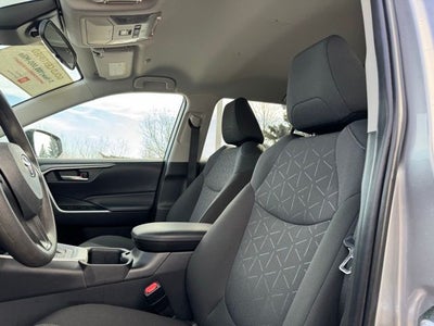 2025 Toyota RAV4 Hybrid XLE AWD