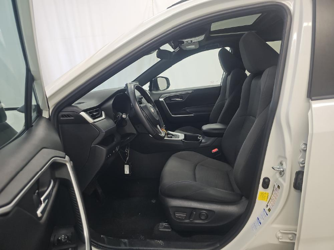 2022 Toyota RAV4 Hybrid SE AWD