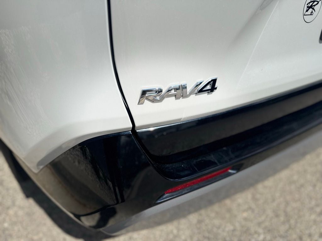2023 Toyota RAV4 Hybrid SE AWD