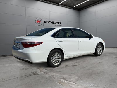 2016 Toyota Camry LE FWD