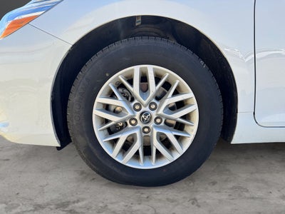 2016 Toyota Camry LE FWD