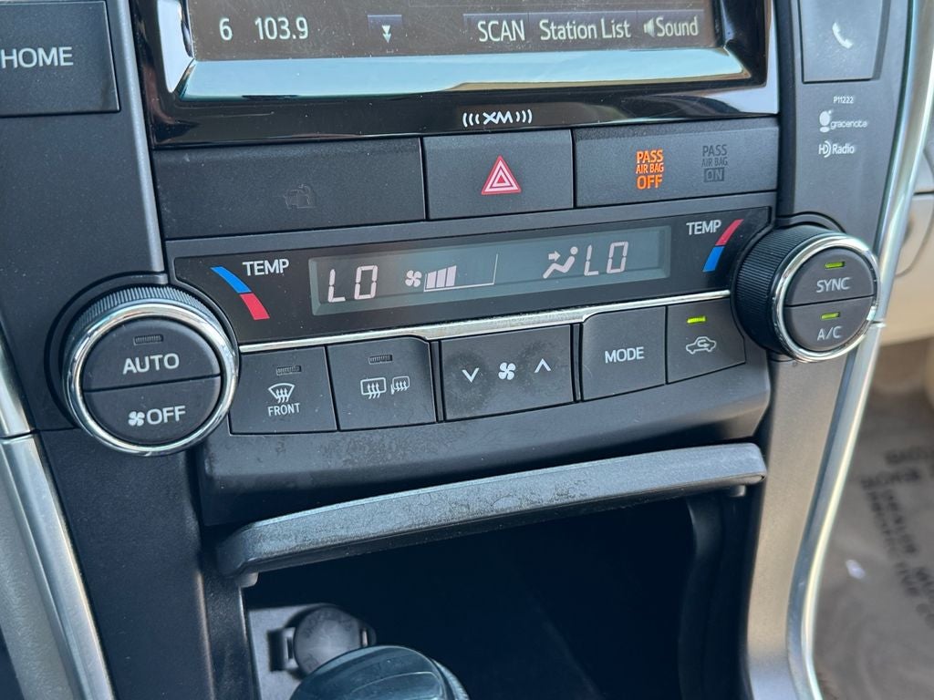 2016 Toyota Camry XLE FWD