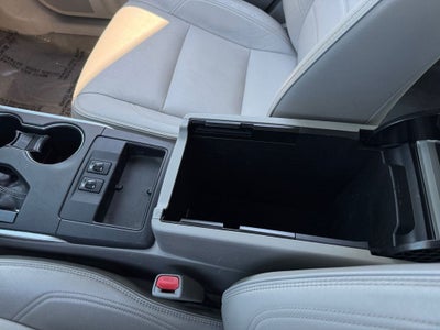 2016 Toyota Camry XLE FWD