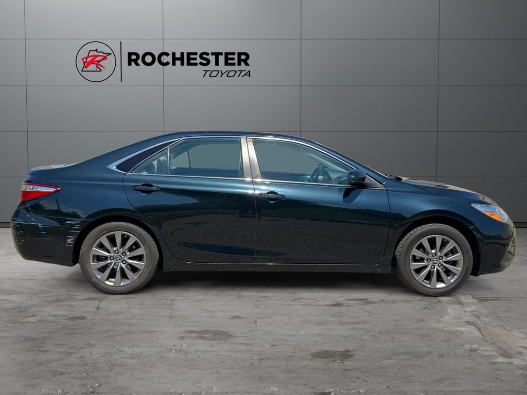 2016 Toyota Camry XLE FWD