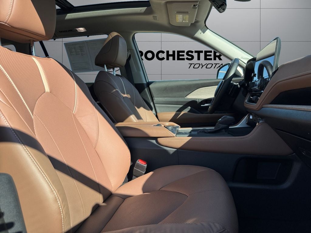 2024 Toyota Grand Highlander Platinum AWD