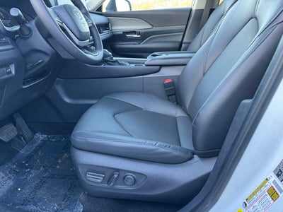 2024 Toyota Grand Highlander XLE AWD