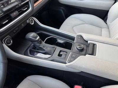 2025 Toyota Grand Highlander Platinum AWD