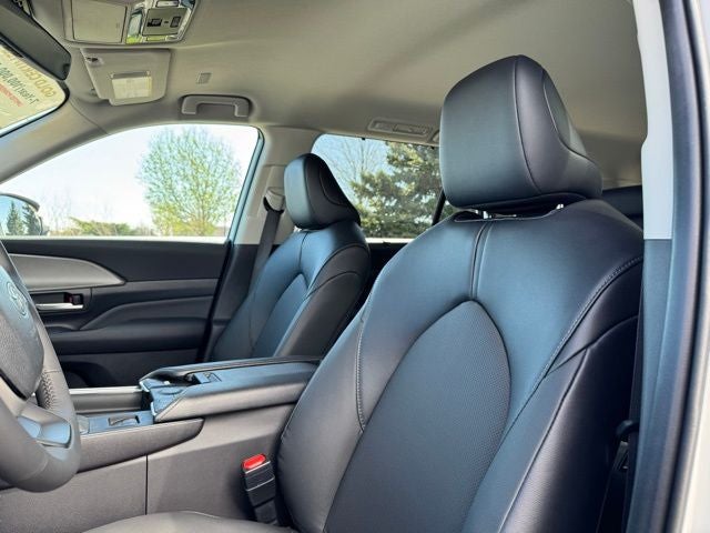 2025 Toyota Grand Highlander XLE AWD
