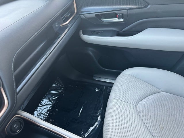2024 Toyota Grand Highlander Hybrid MAX Platinum AWD