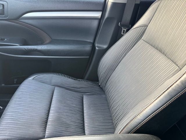 2014 Toyota Highlander LE Plus V6 AWD